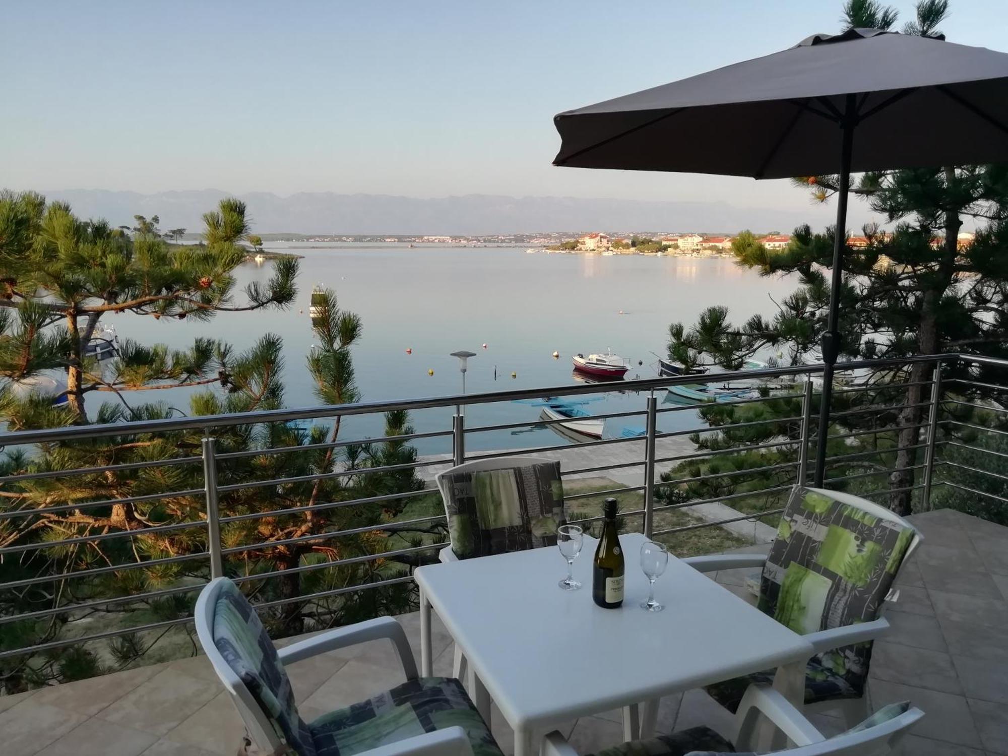 Apartments Valentina-B Nin Εξωτερικό φωτογραφία