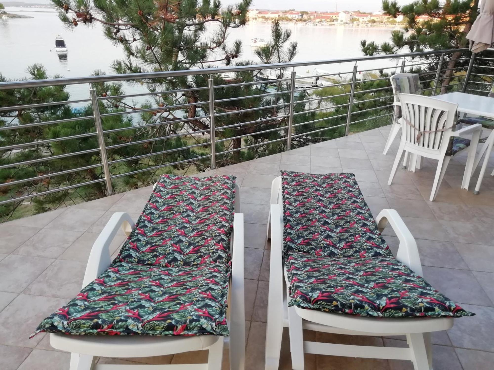 Apartments Valentina-B Nin Εξωτερικό φωτογραφία