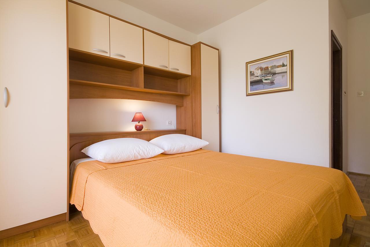 Apartments Valentina-B Nin Εξωτερικό φωτογραφία