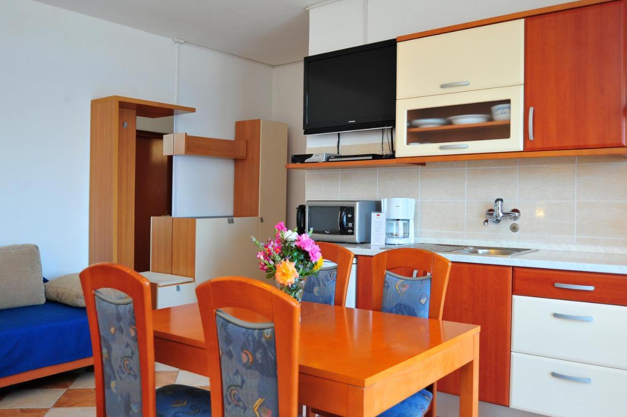 Apartments Valentina-B Nin Εξωτερικό φωτογραφία