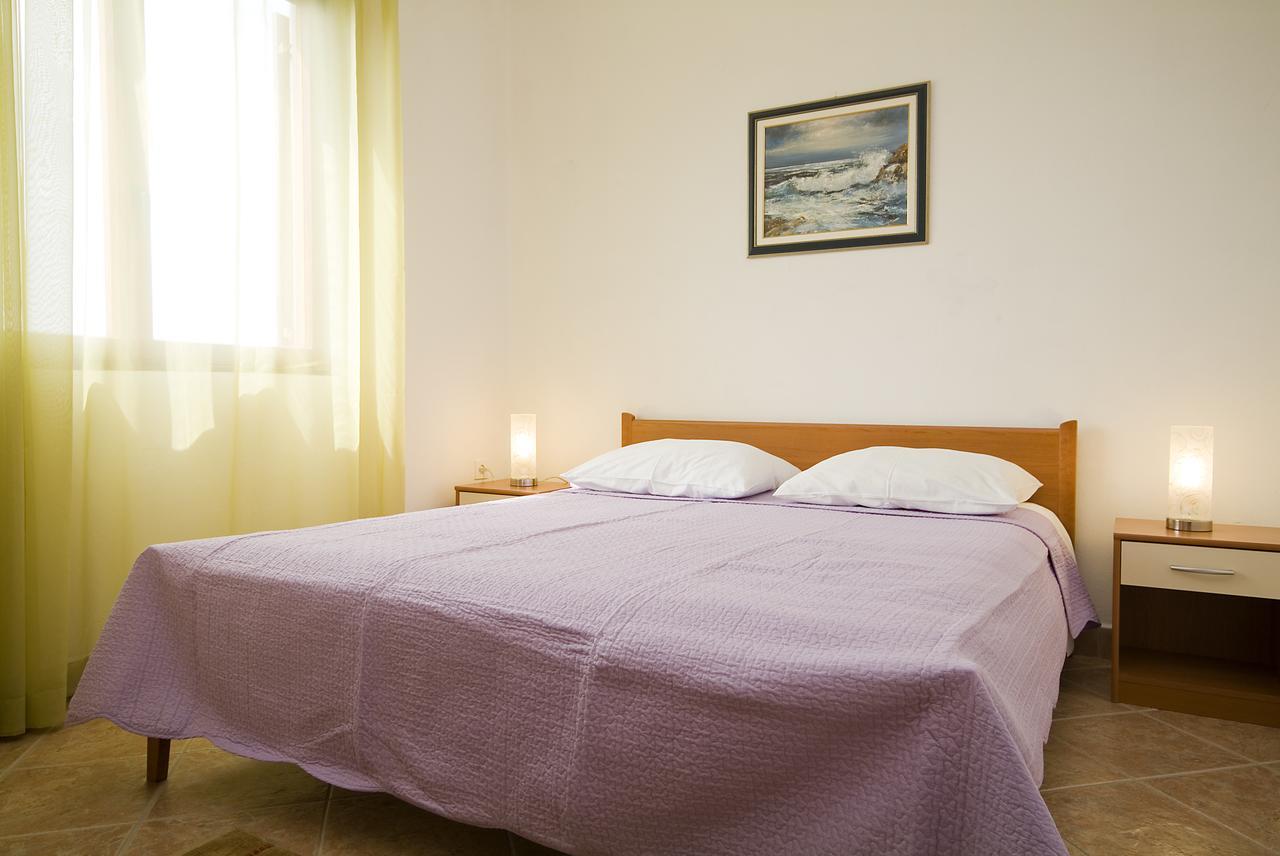Apartments Valentina-B Nin Εξωτερικό φωτογραφία